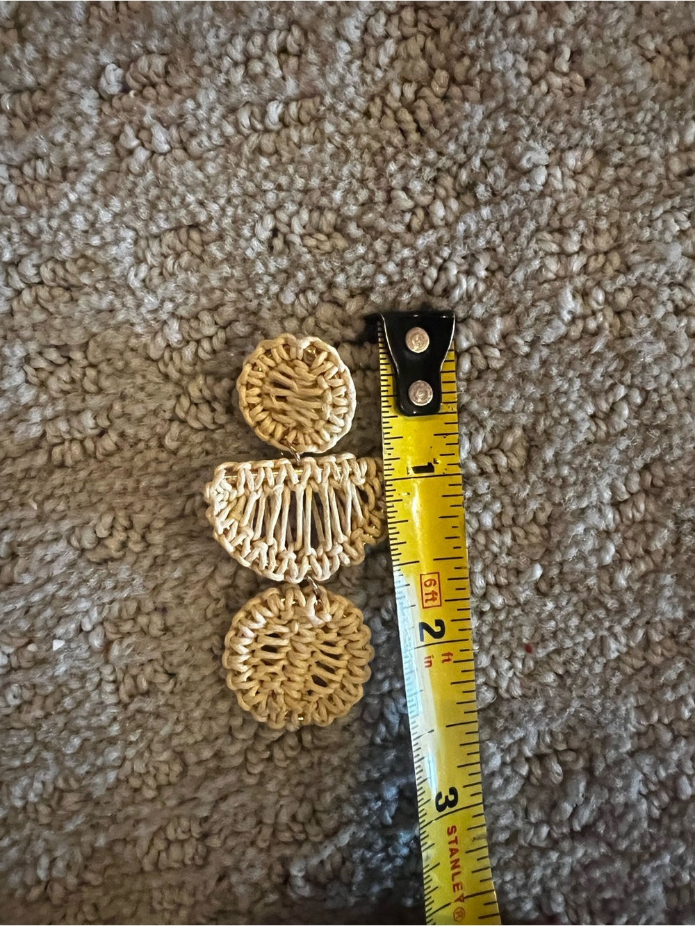 TIERED RATTAN WOVEN EARRINGS - Picture 3 of 3